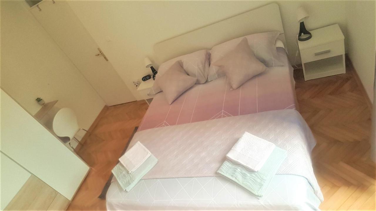 Apartment Tonka Spalato Esterno foto